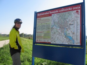 Slovak border bicycle sign