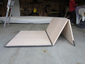 Two piano hinges allow for the three platform pieces to fold together